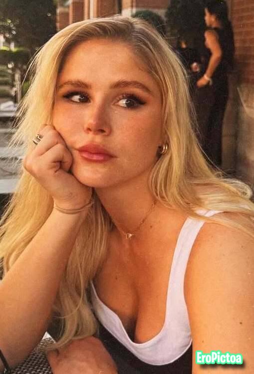 Celeb face porn photo featuring Celeb faces