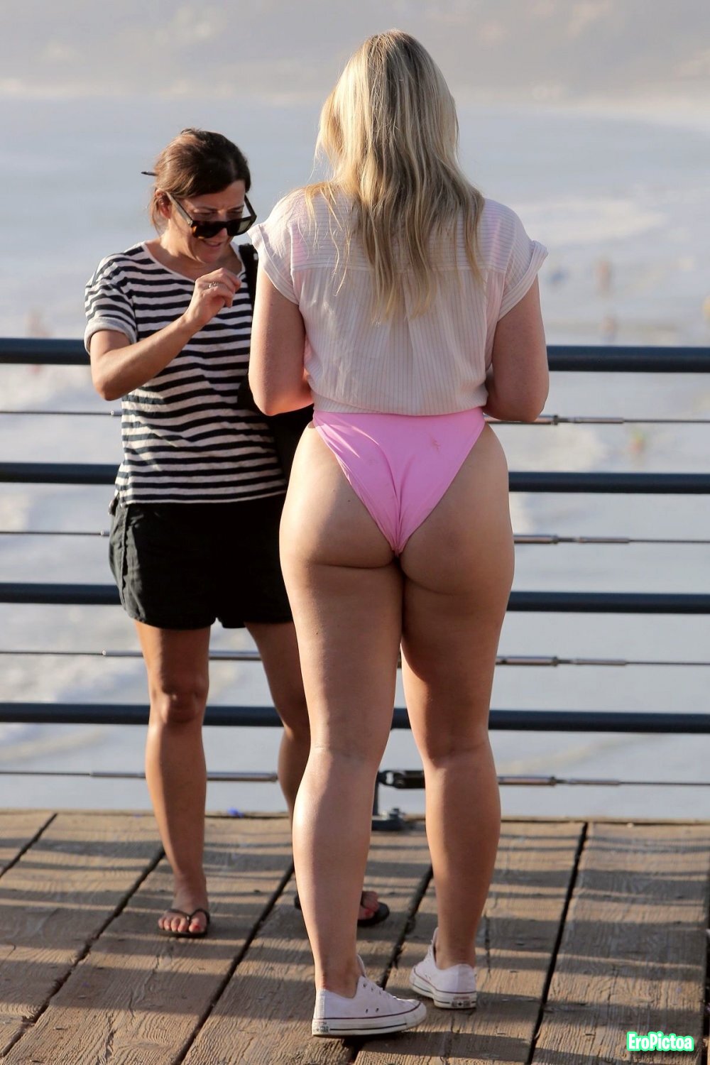 ASS & CELEBS - 1 photo featuring Naked celebs - Part 29