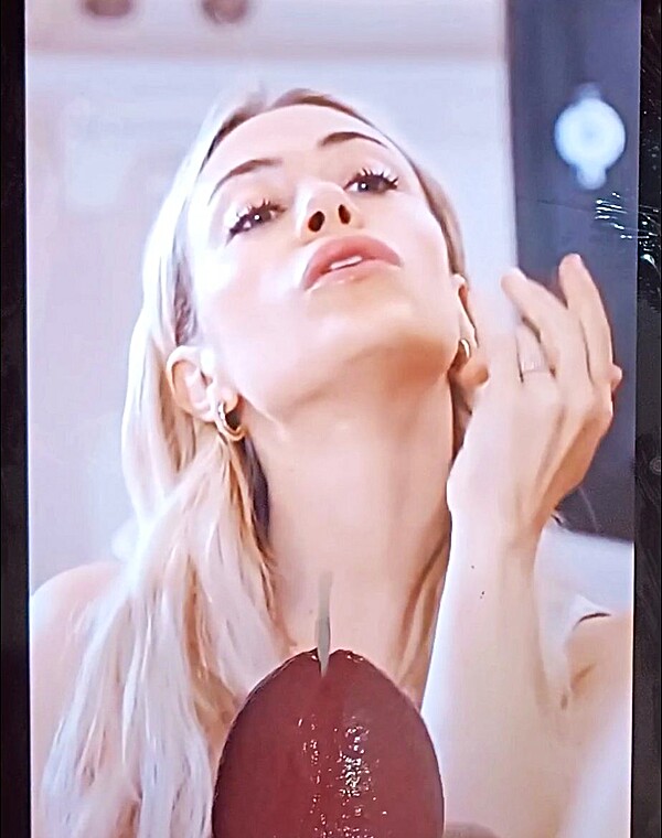 Thumbnail for The most gorgeous goddess Italian celeb M. S. shows her make up skills💄👸🏼🌟💦cum tribute