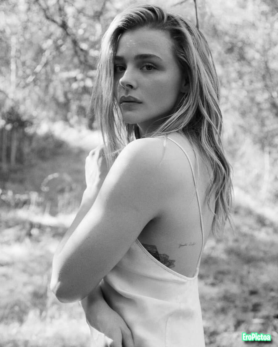 Sexy celeb photo featuring cute