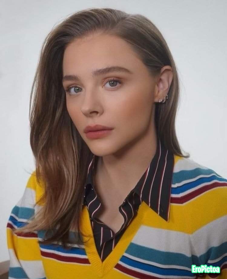 Sexy celeb photo featuring sexy