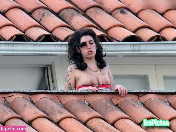 Celeb oops - slip - nipple slip photo - Part 41