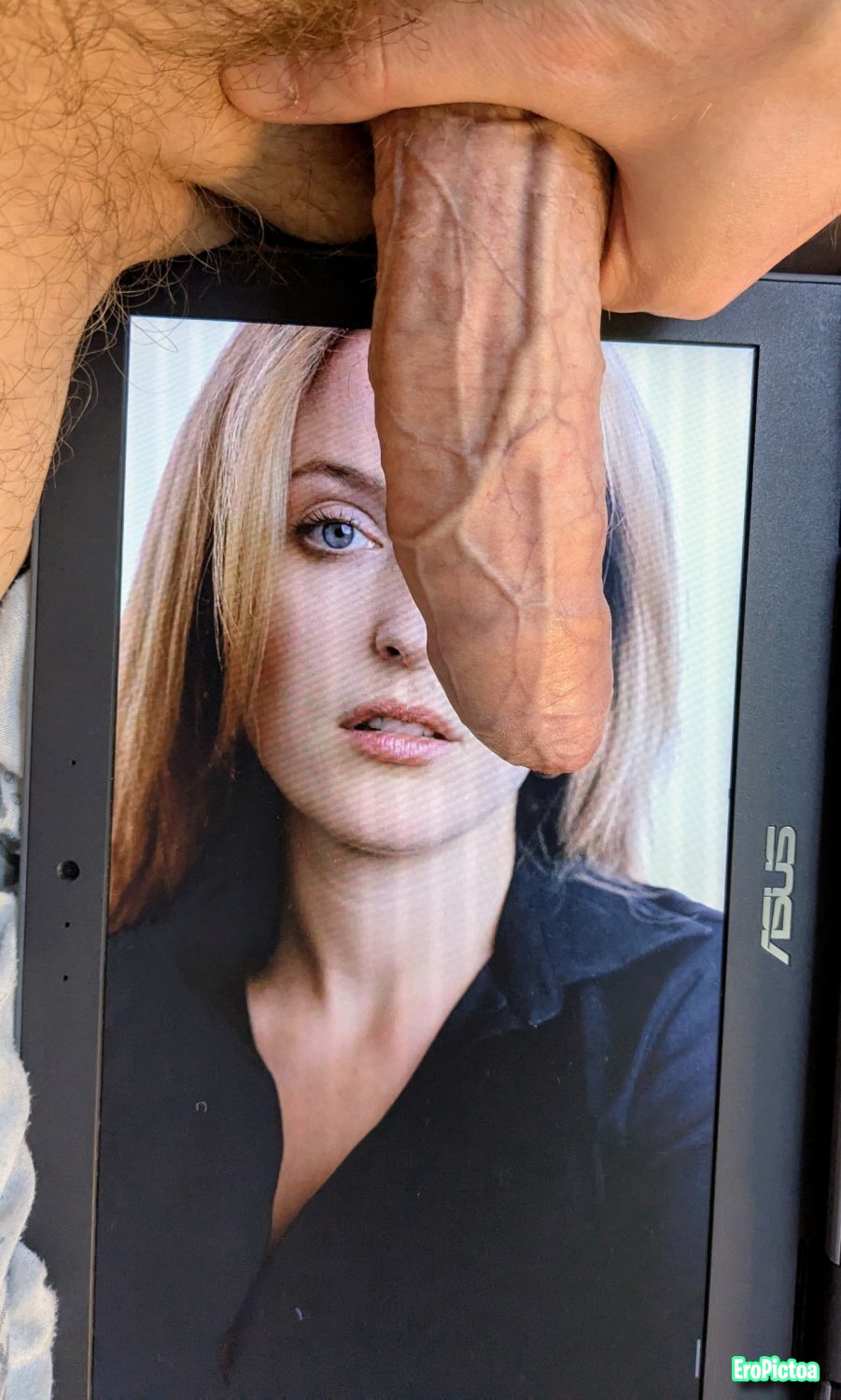 Celeb Cock Tributes 5 photo featuring Nicki Minaj