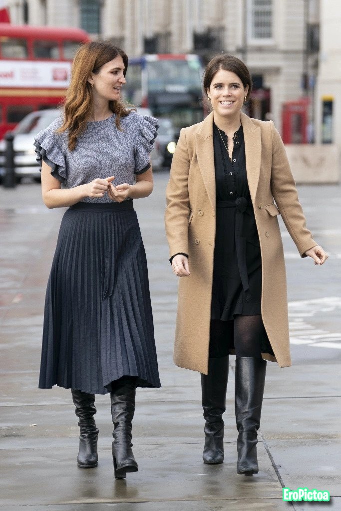 Misc Celebs - FMBs photo - Part 33
