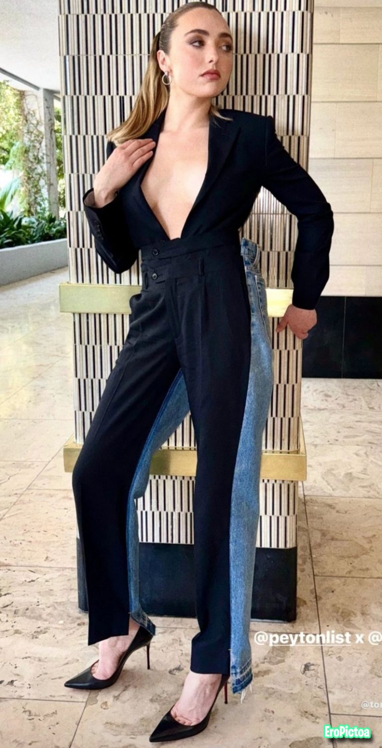 Celeb Hot photo featuring Celebrities - Part 2