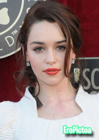 Celebs gallery photo featuring Celebs - Part 77