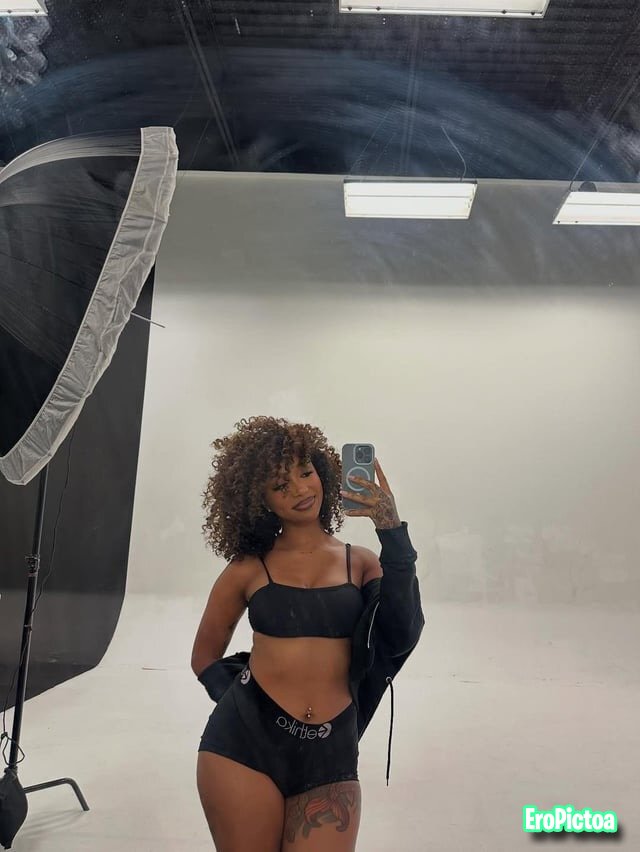 T.I. Stepdaughter Ž0ññïQúë photo featuring Celeb - Part 26