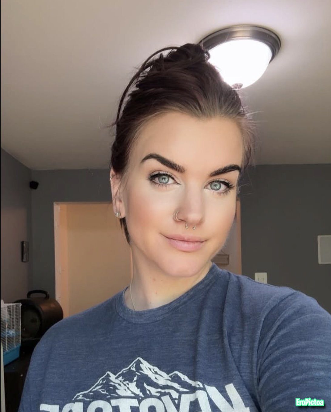 Milf tiktoker photo