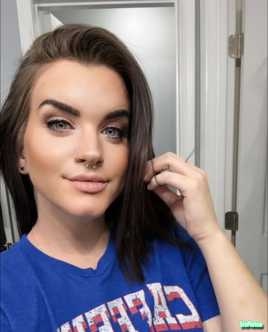 Milf tiktoker photo