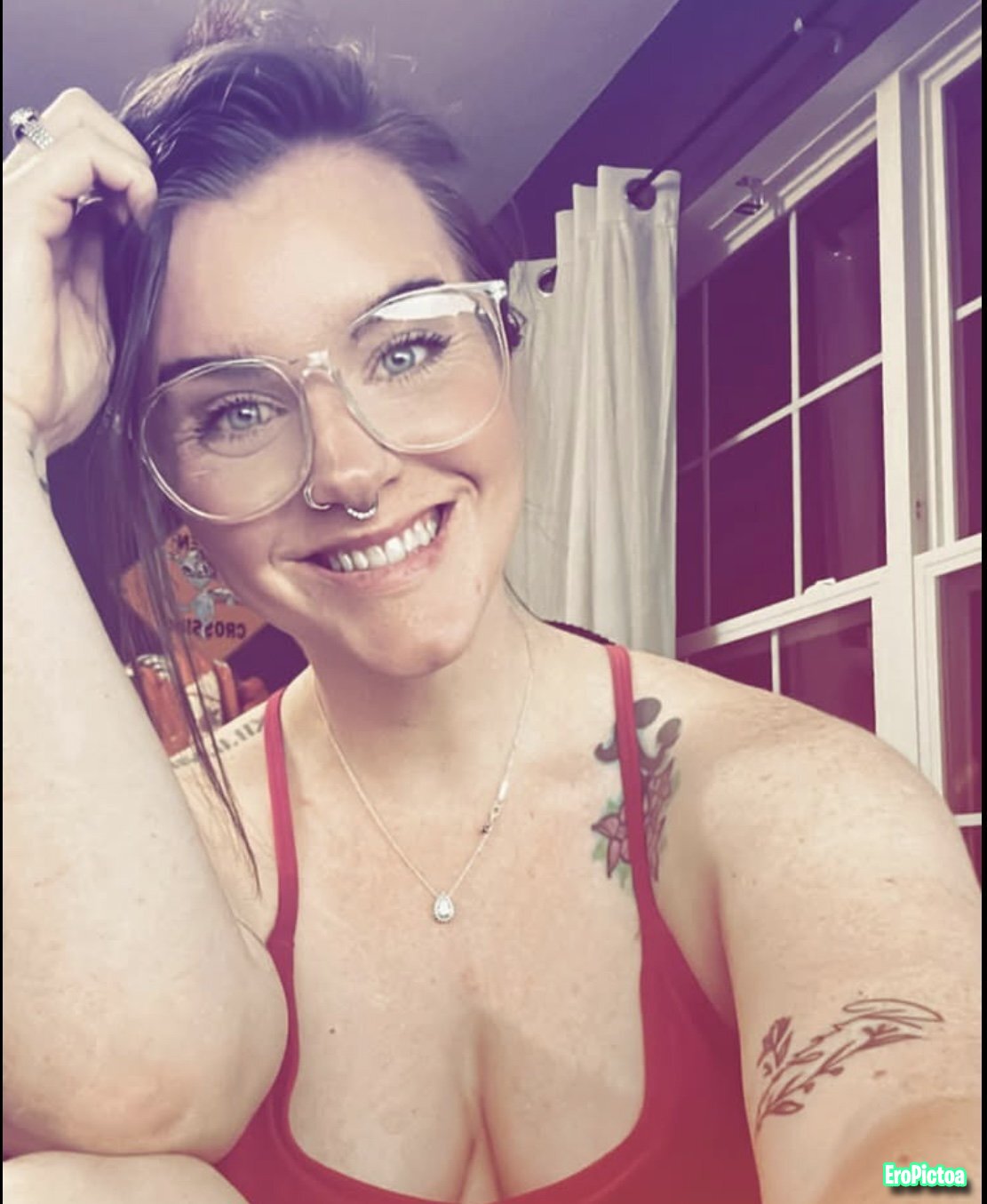 Milf tiktoker photo