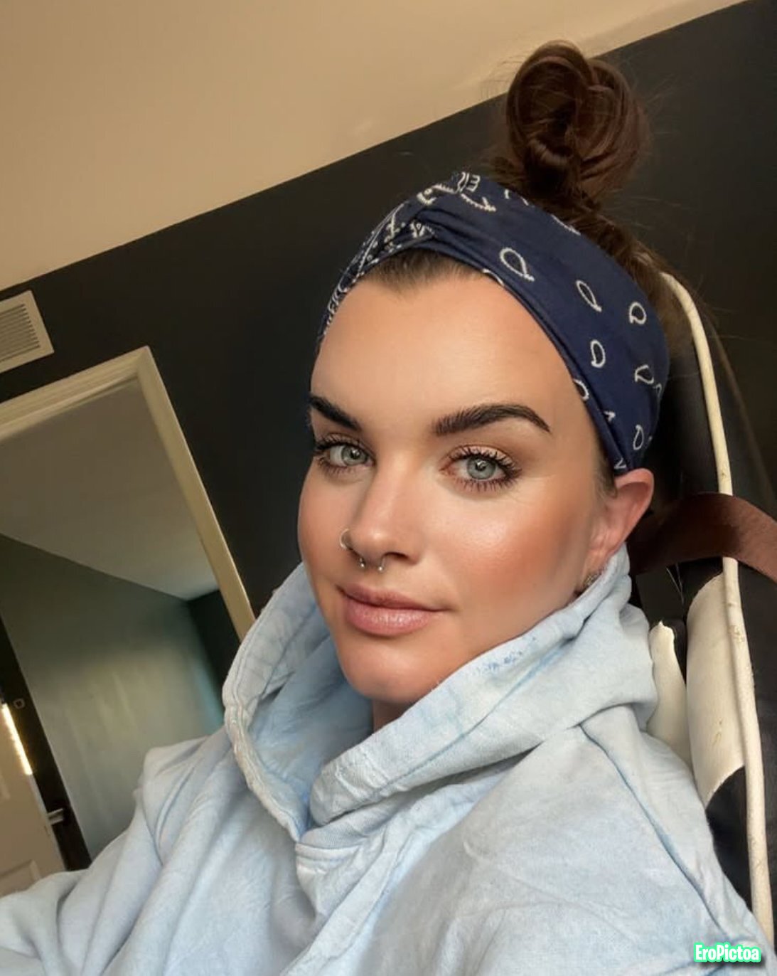 Milf tiktoker photo
