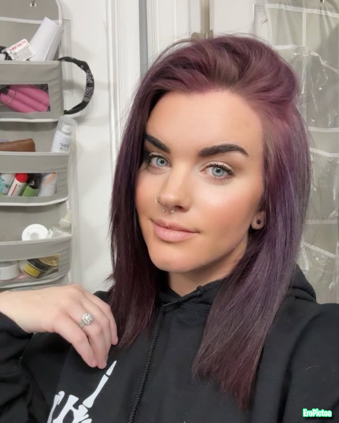 Milf tiktoker photo