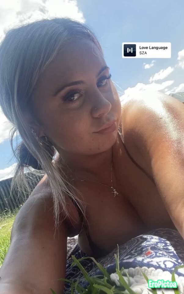 Cucks blonde bop (Emma) photo featuring webslut - Part 2