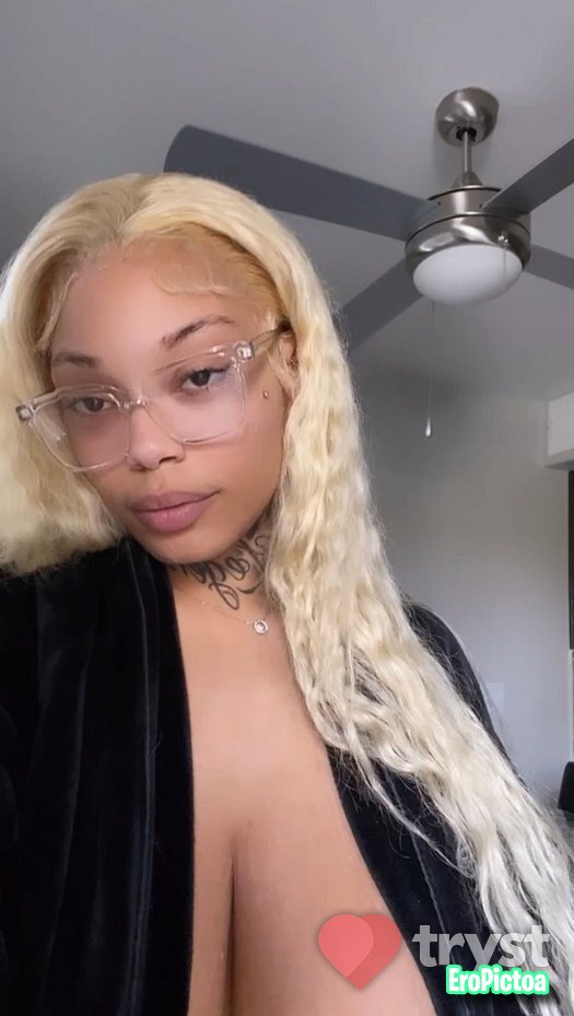 Big tiddies & areolas photo featuring freak - Part 12