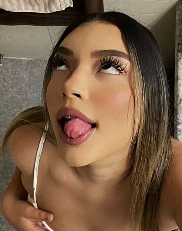 Thumbnail for Latina Slut Sharon Trejo Cum Tribute #1