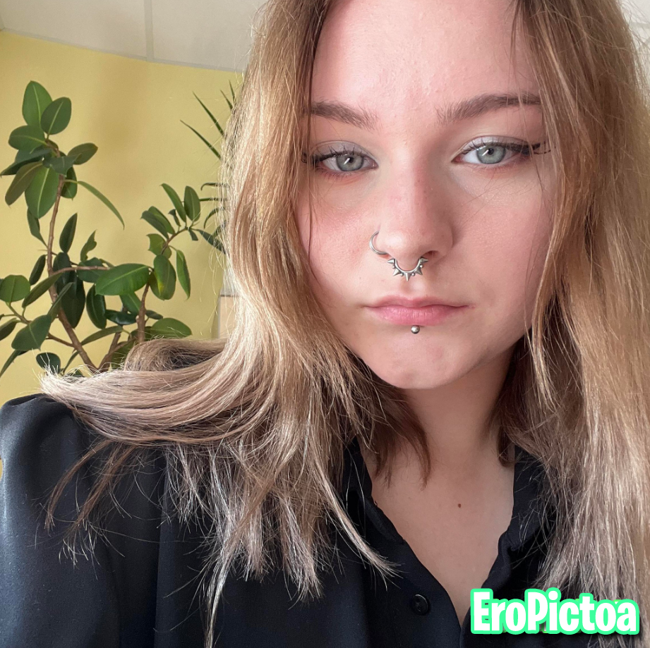 Wittiup photo featuring sologirl - Part 3