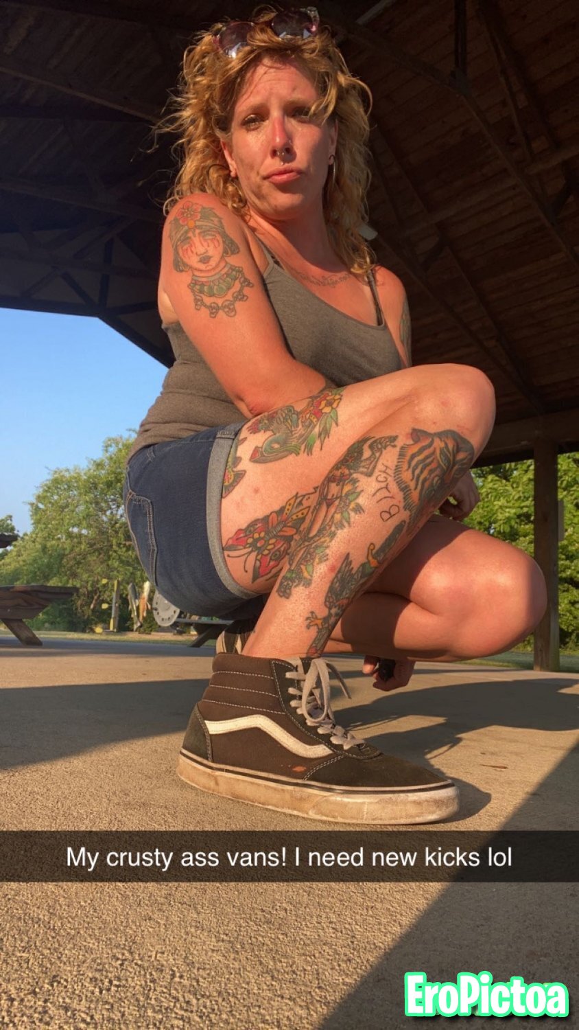 Does anyone know her photo featuring exposed - Part 2