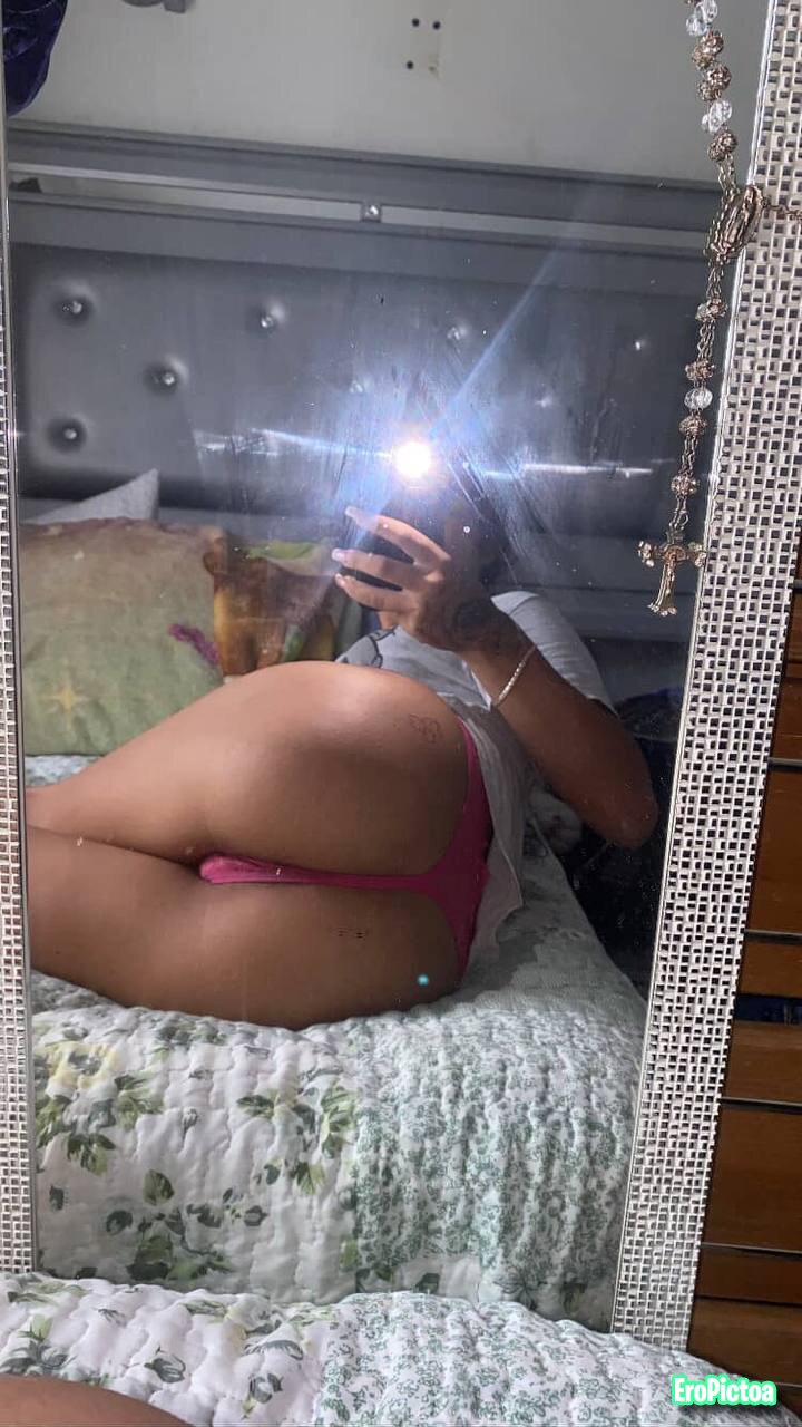 Putita leaked photo featuring zorrita