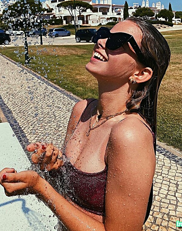 Thumbnail for Hot blonde teen gets leaked