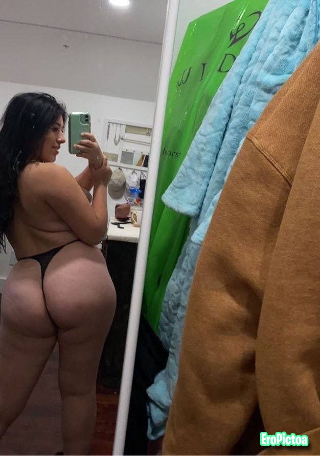 Slut leaked photo featuring asian - Part 4