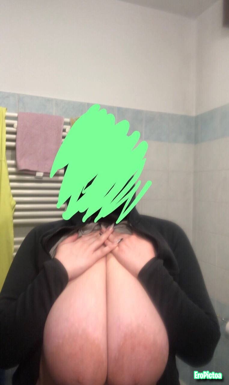 Big tit white teen solo amateur leak - Val photo featuring Sideboob - Part 71