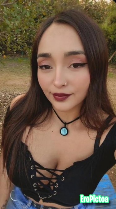 Leaked Daniela, 23 años photo featuring morena