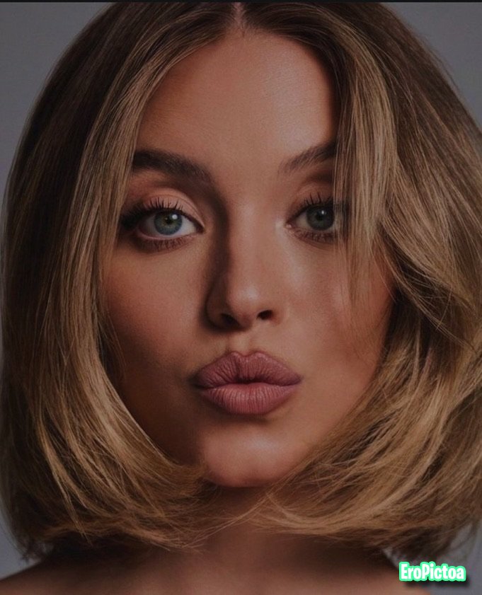 Sydney Sweeney photo featuring Sydney - Part 3
