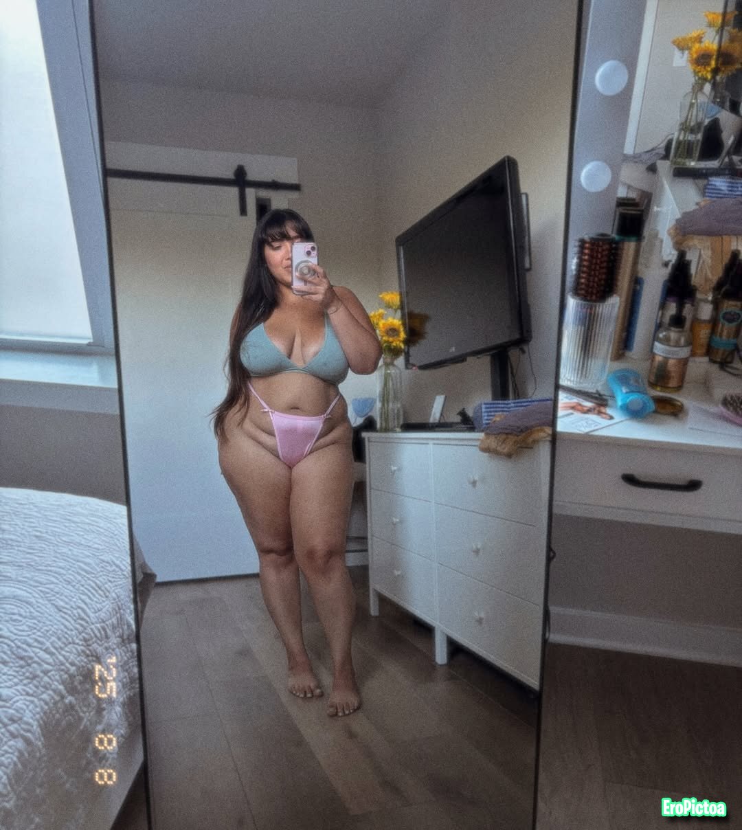 Thick ass Latina photo - Part 12