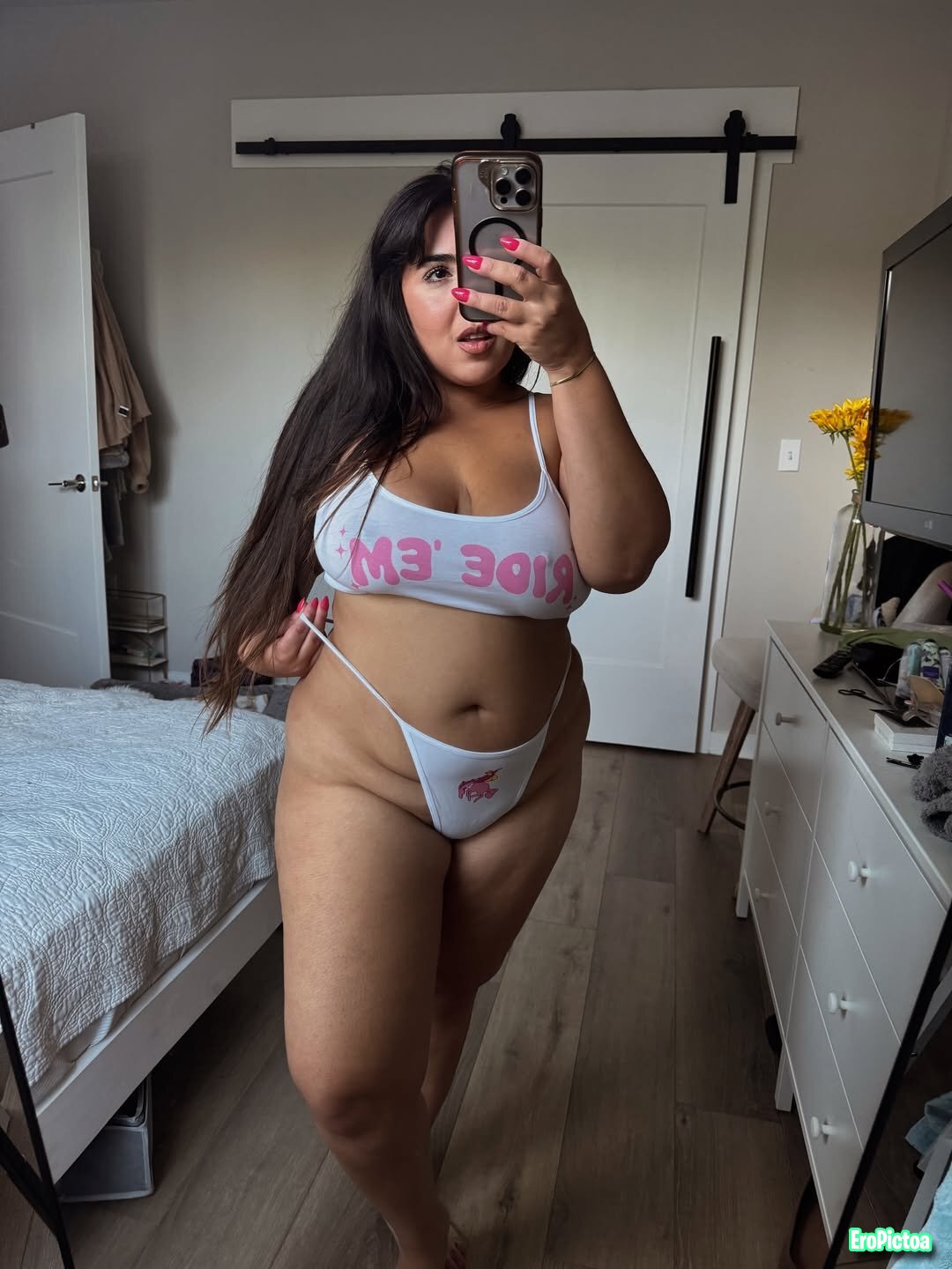 Thick ass Latina photo - Part 13