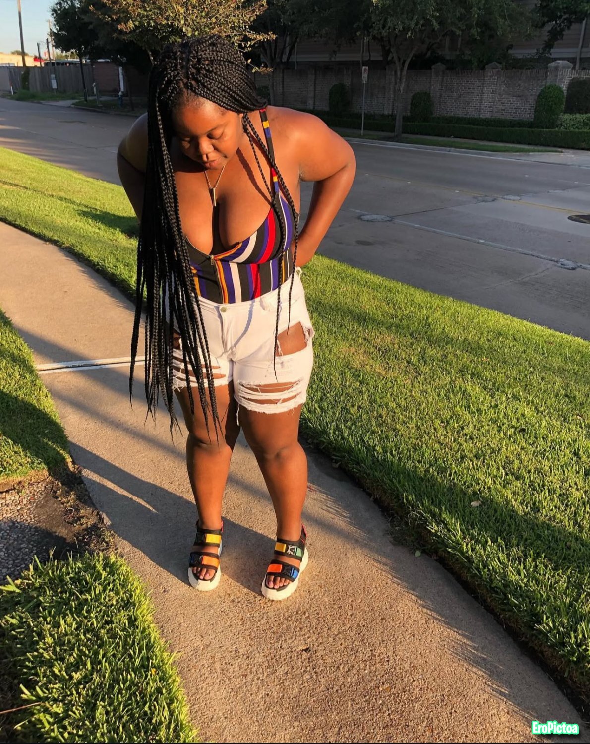 IMG_0929 photo featuring thick - Part 5