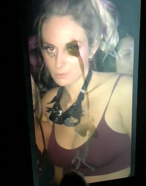 Thumbnail for Cum huge tits roommate tribute