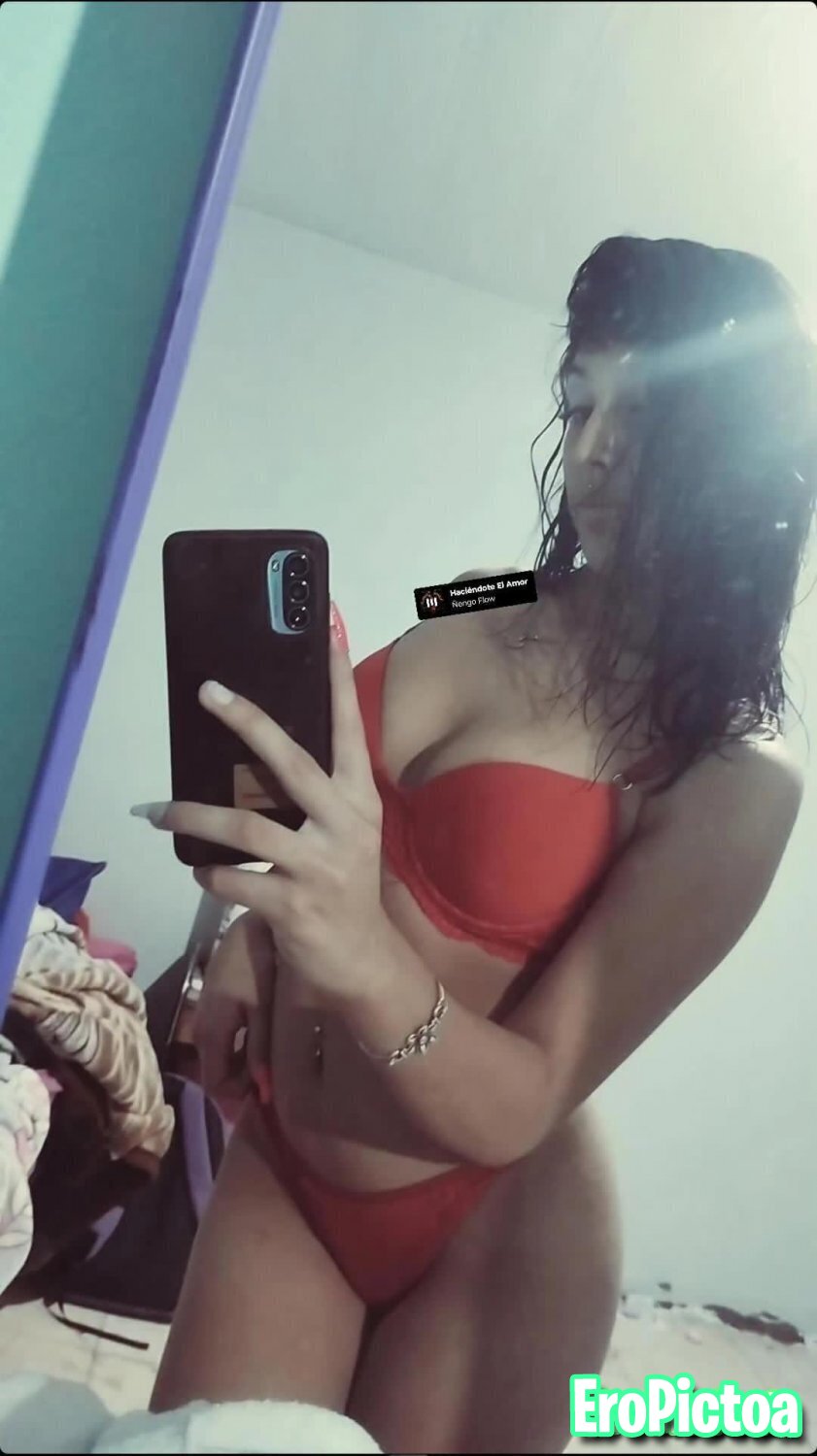 Lavinia_Souza photo