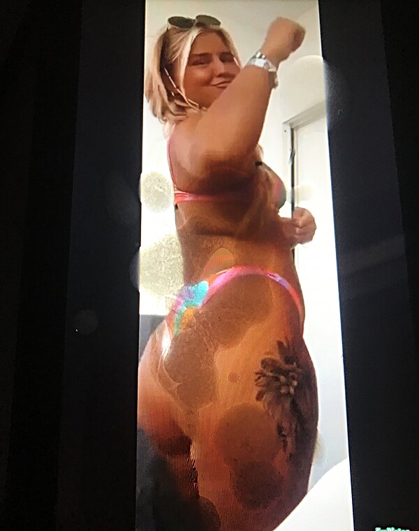 Thumbnail for Fat ass cum tribute