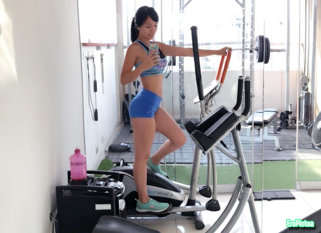 Alexandra - alexandralamfit - wants to be your new semen dump, who gives the first tribute on her 1 photo featuring alexandralamfit Alexandra - alexandralamfit - wants to be your new semen dump, who gives the first tribute on her 1 photo featuring alexandralamfit
