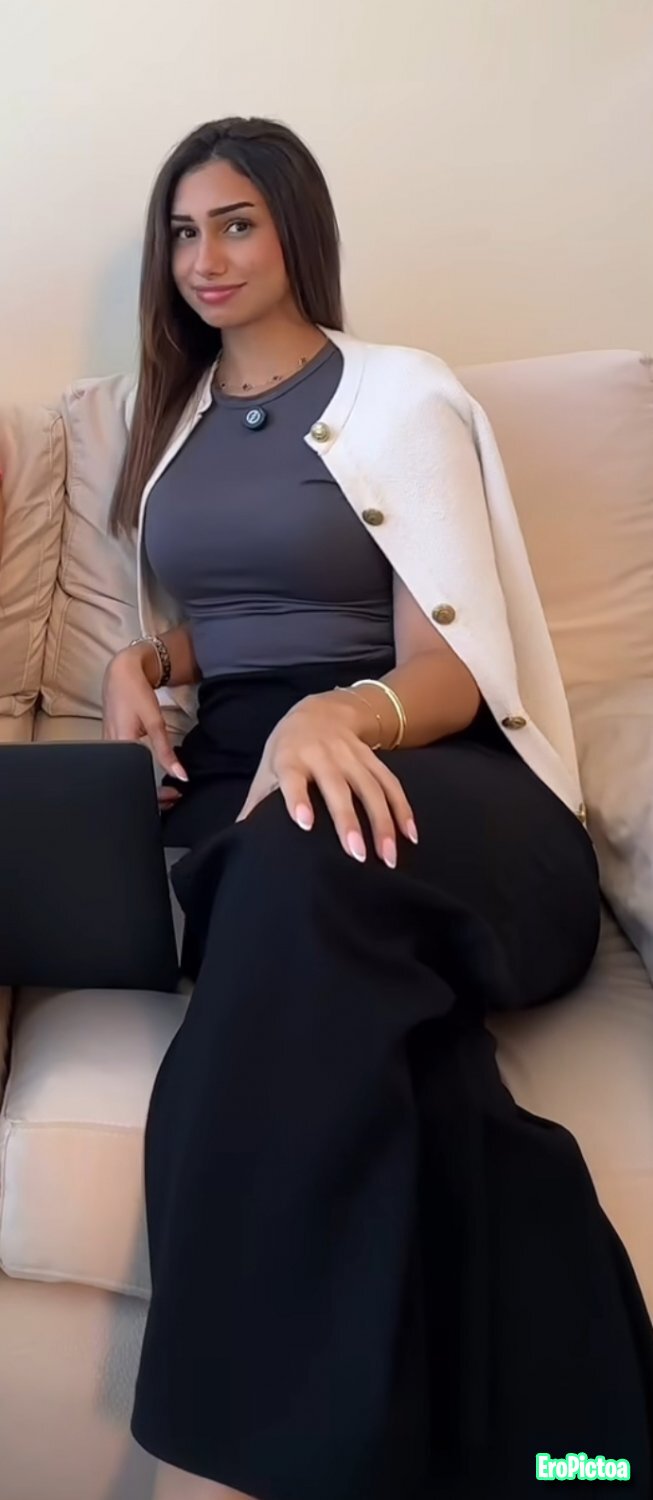 isareli ig model needs cumtributes photo featuring isarel