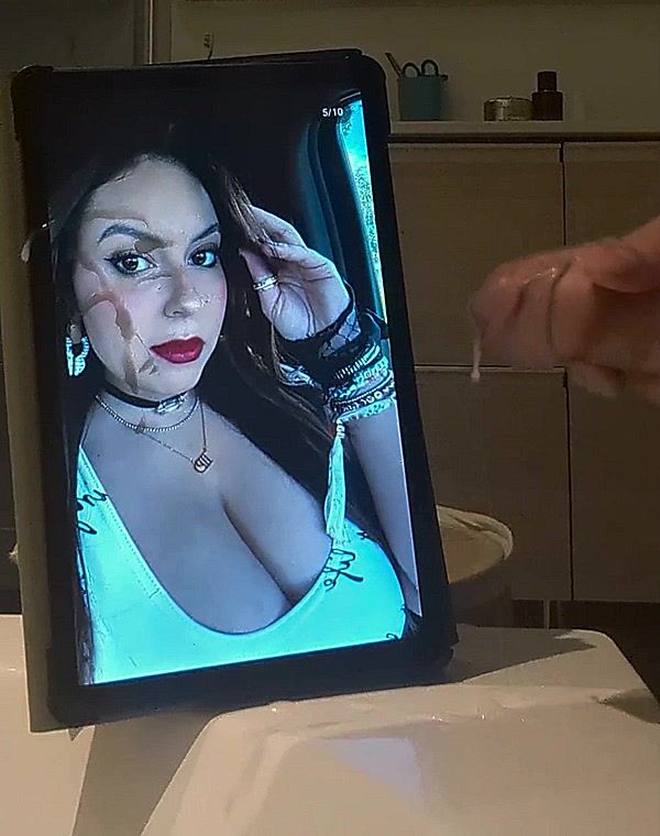 Thumbnail for Larissa Cambusano cumtrib 💦💦