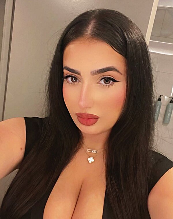 Thumbnail for Arab slut irl 4