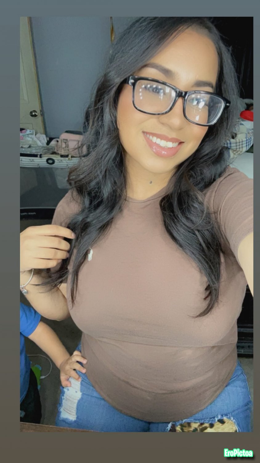 Busty Latina irls photo featuring natural - Part 32