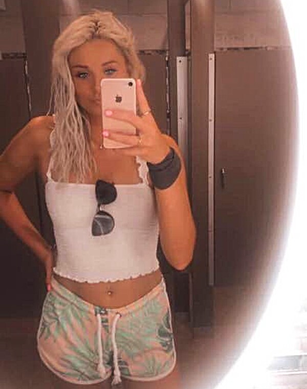 Thumbnail for IRL Madison shared by wannabe cuck. Kik Jazmine.L9 to share yours. Cucks Kik in album