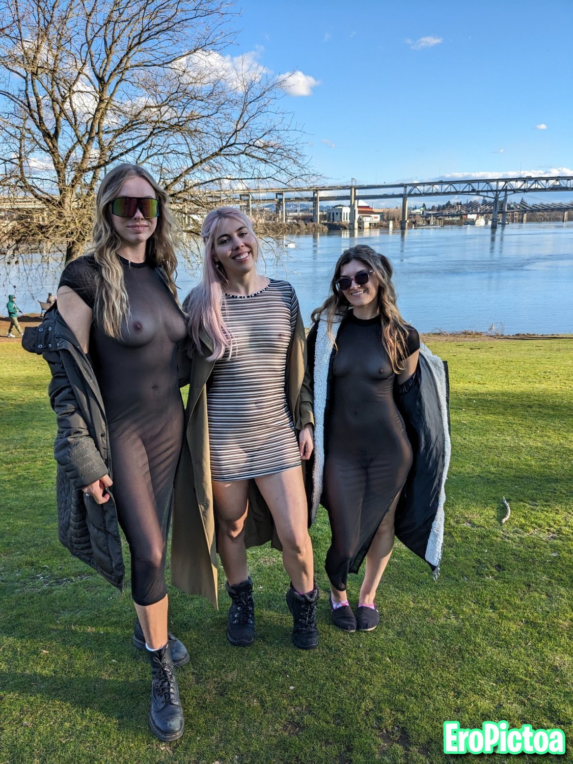 Pokies & See Through photo - Part 2
