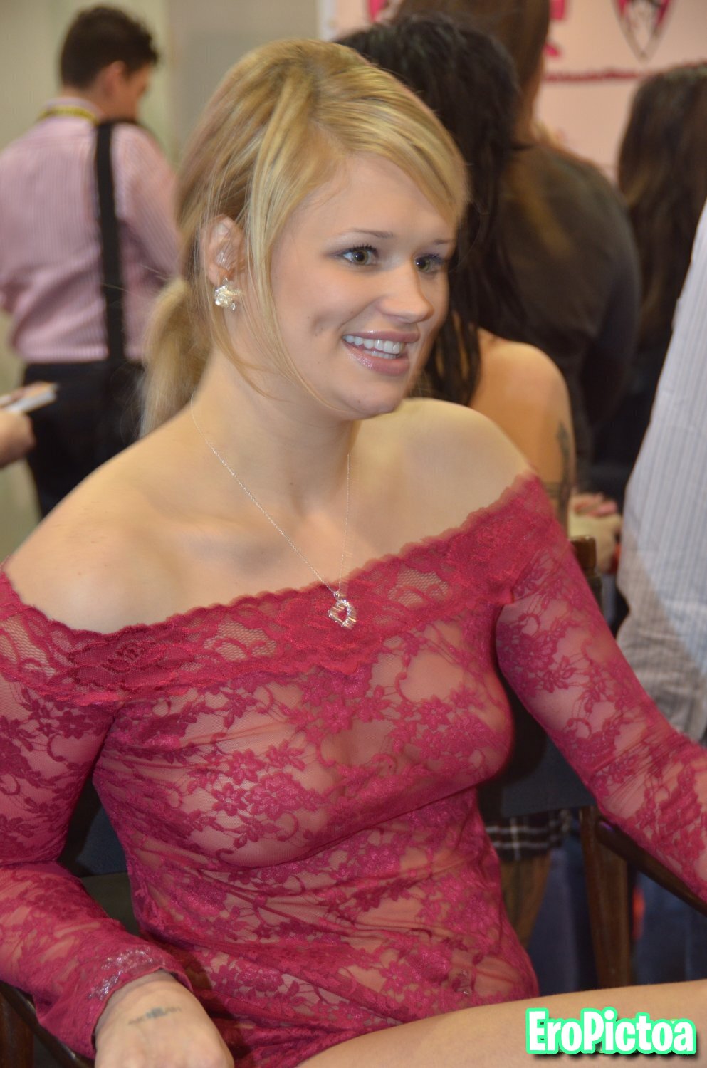 Pokies & See Through photo - Part 4