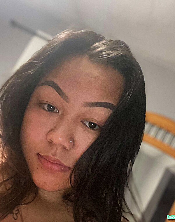 Thumbnail for jerking off to asian irl while on her lunch break