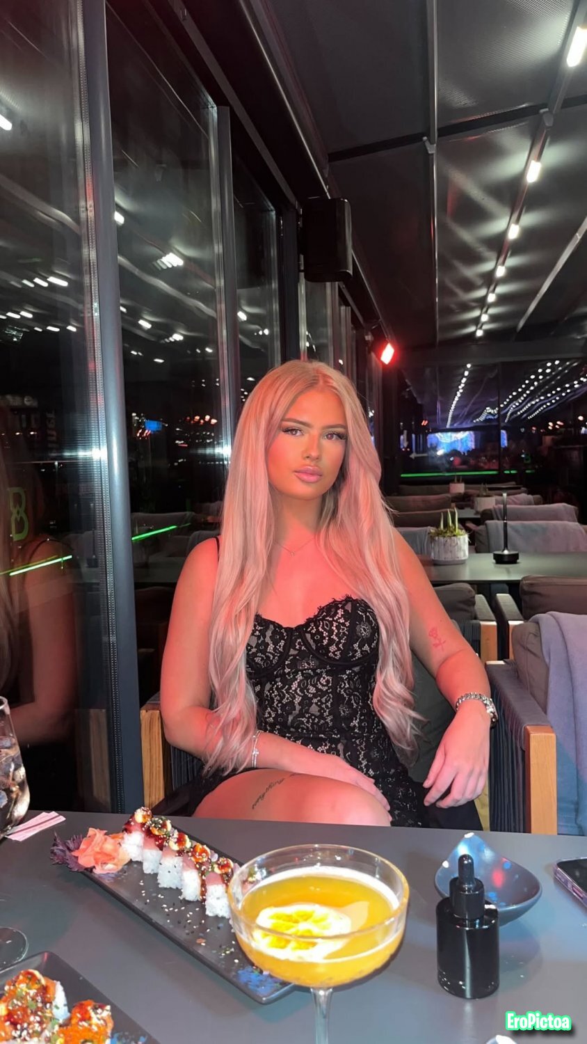 Thick Blonde IRL Whore humbled - request photo featuring Thick - Part 23 Thick Blonde IRL Whore humbled - request photo featuring Thick - Part 23