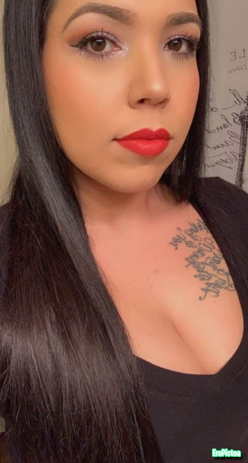Can anyone tribute this Latina MILF irl (just posted her sister) photo featuring MILF - Part 1