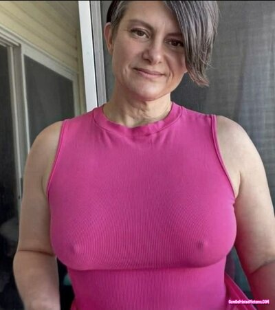 Thumbnail for Braless Pokies