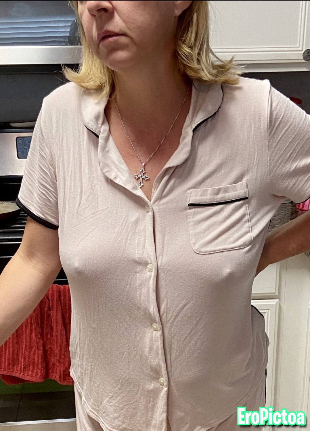 Braless Pokies photo featuring boobs - Part 19