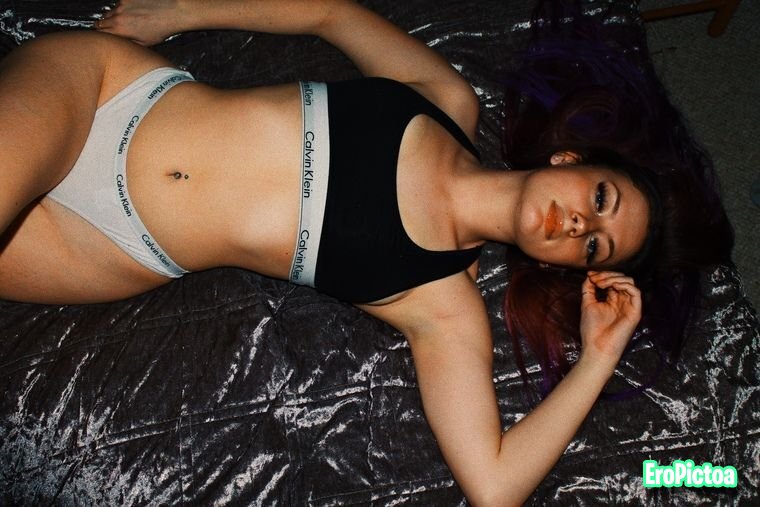 vsco onlyfans slut photo featuring teen - Part 7