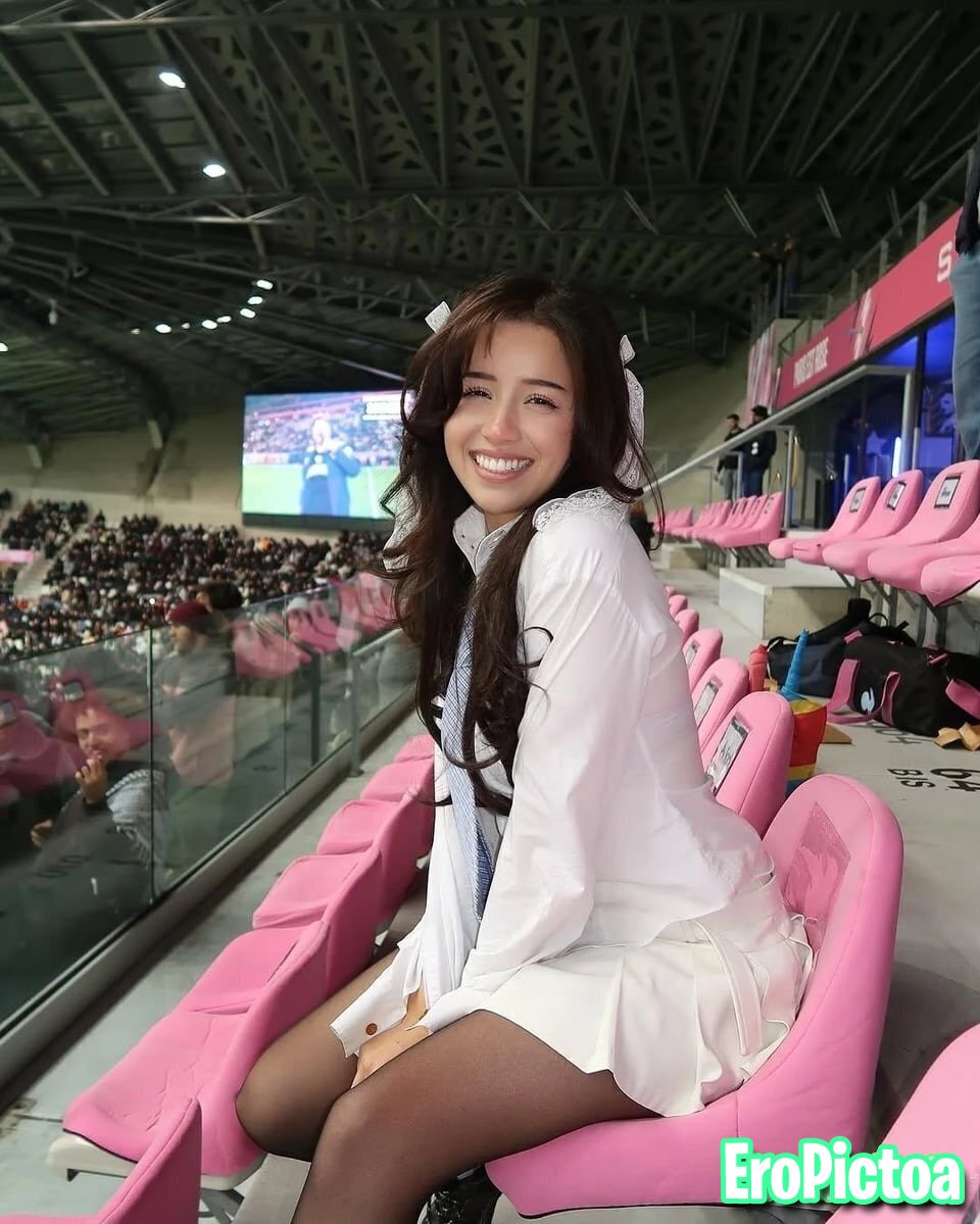 Poki mane Nylon Legs photo featuring leg - Part 22
