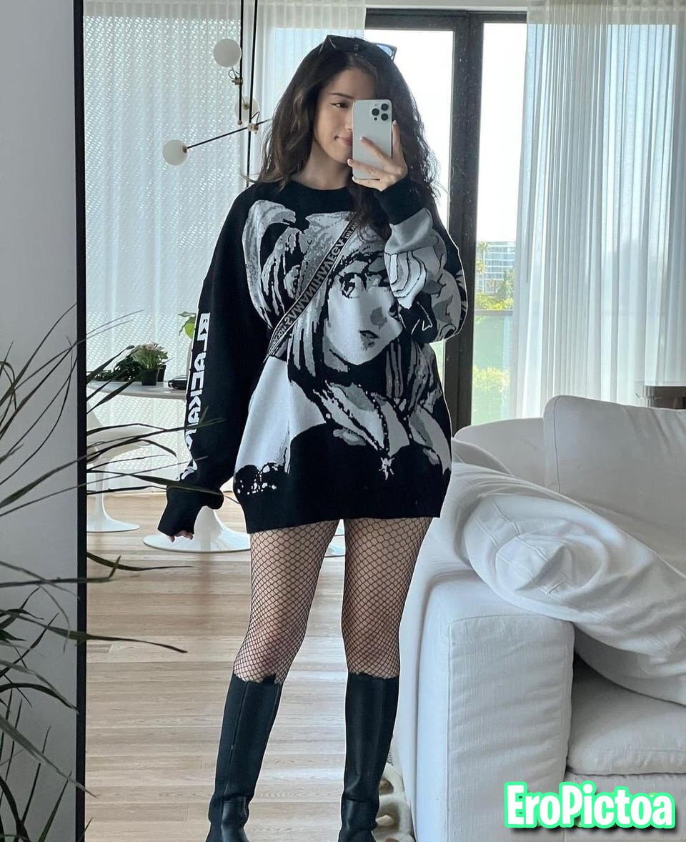 Poki mane Nylon Legs photo featuring leg - Part 30