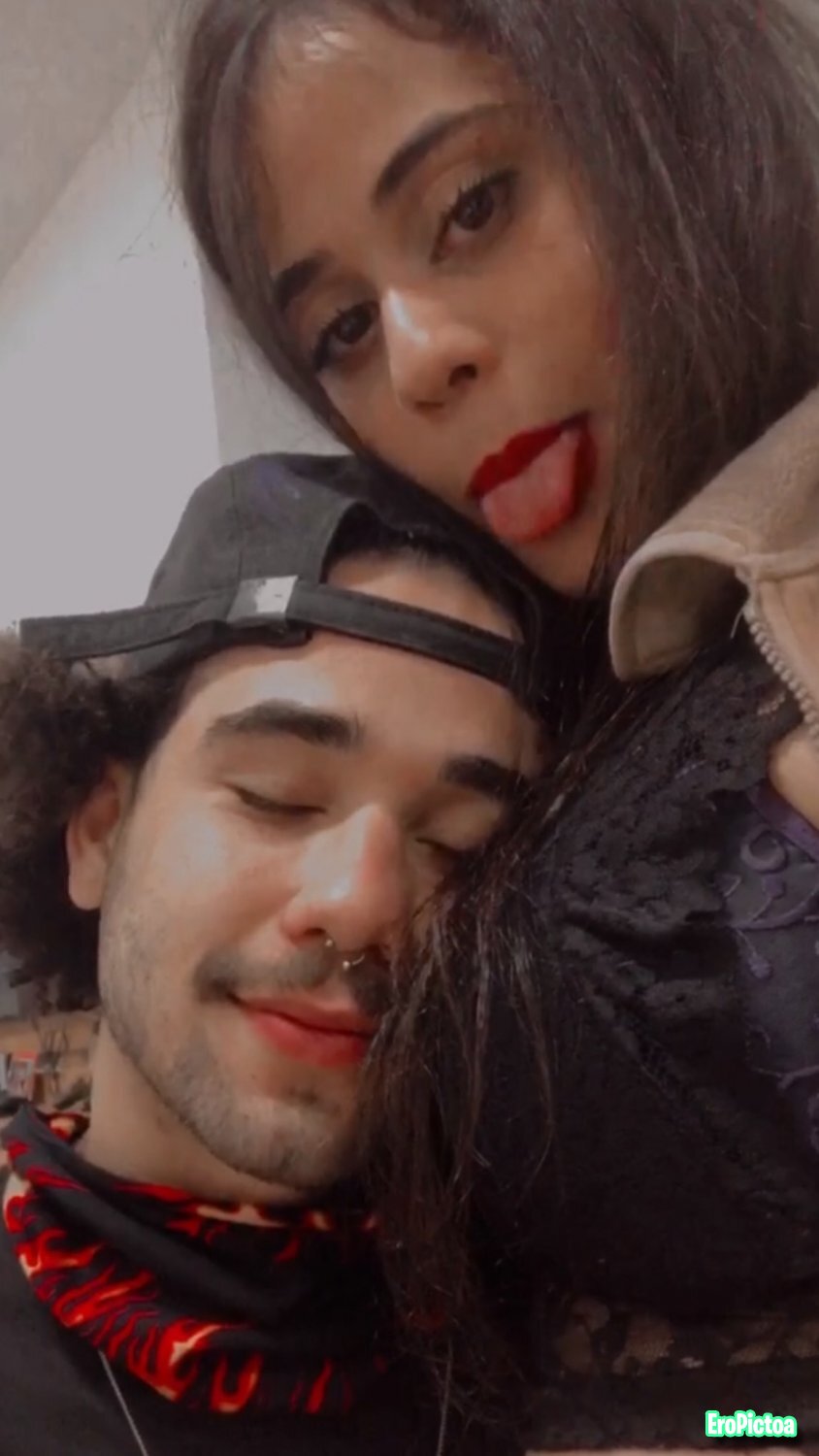 Yasmin peituda safadinha photo featuring novinha